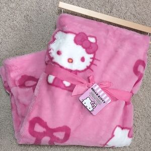 Viral 🎥 Hello Kitty Bow Blanket 🎀 Faux Rabbit Fur